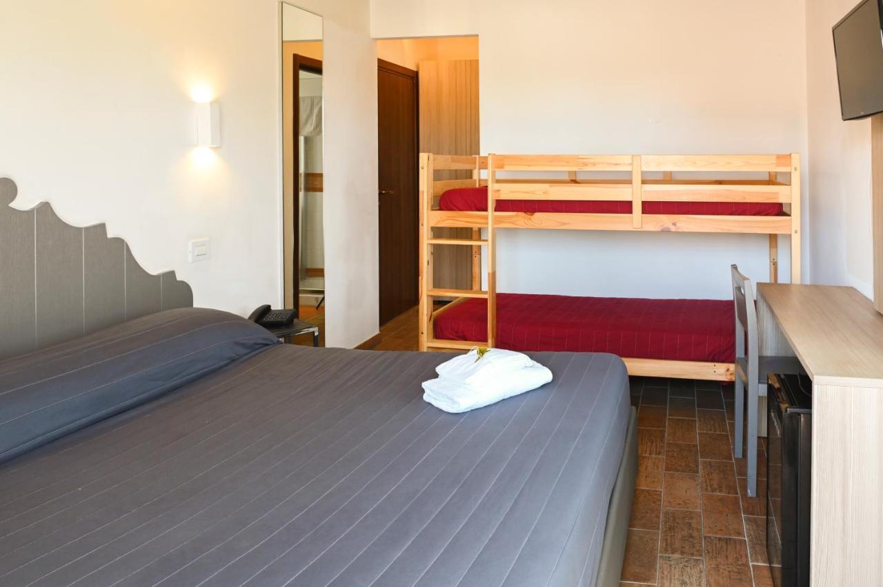 Moretti Village - Sophie Rooms Country House Civitanova Marche Exterior foto